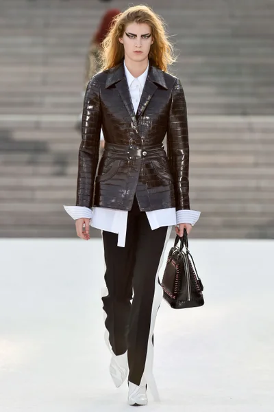 Look 7